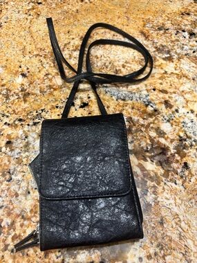 Black Crossbody Phone Bag - Minimal Leather Shoulder Pouch